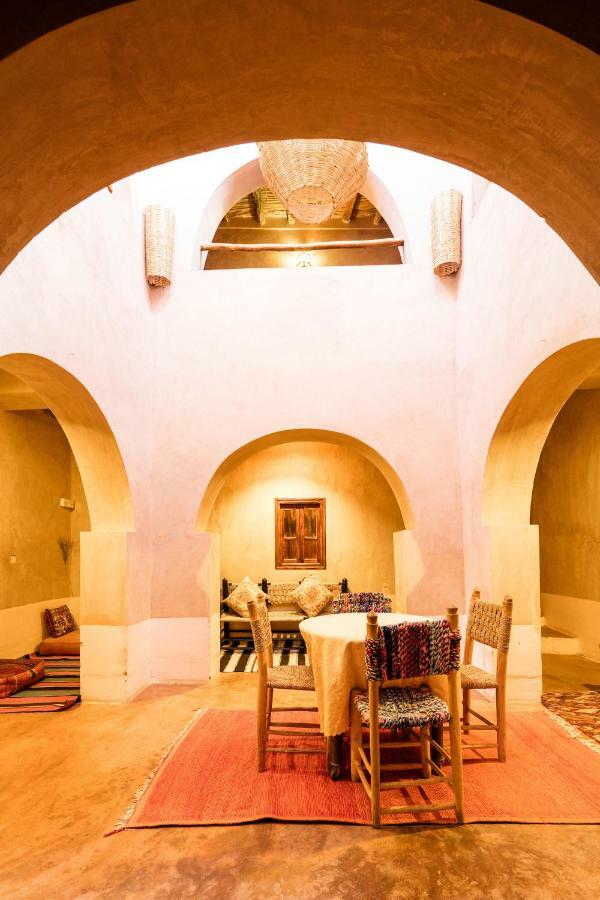 Bed and Breakfast Dar Isselday Tisseldeï Exterior foto